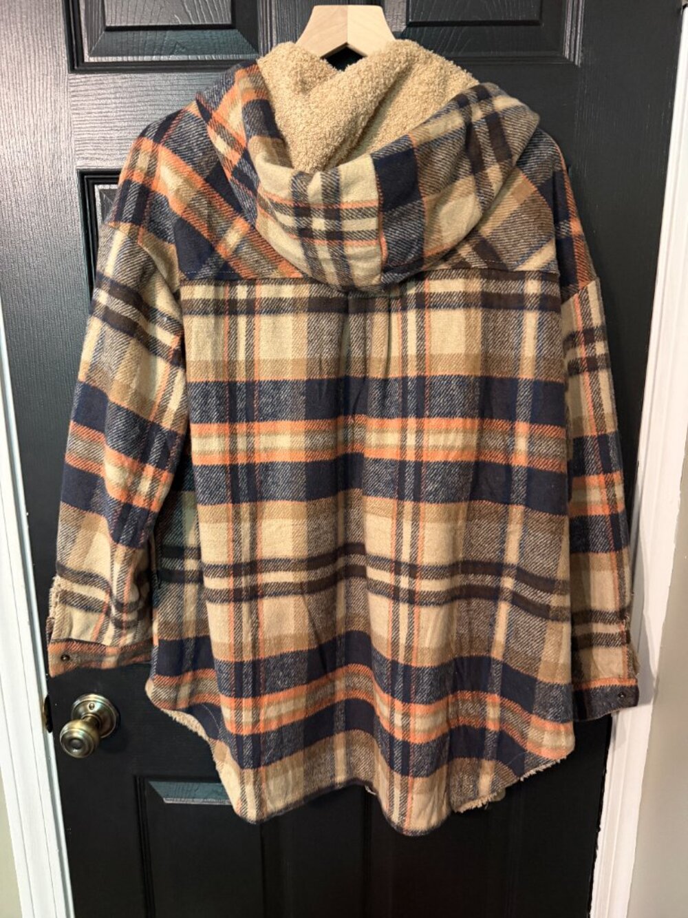 NWT Oversized Flannel Shirt Jacket Hoodie Tan Blue Navy Red Large - Picture 4 of 4